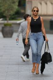Vogue Williams Street Style London 08222020 • Celebmafia