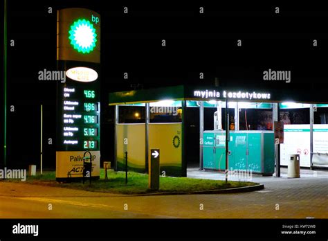 Bp Petrol Stations Hi Res Stock Photography And Images Alamy