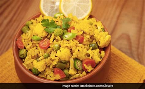 Allahabad Ki Tehri Easy And Quick To Make Rice Tehri Recipe At Home Allahabad Ki Tehri