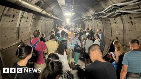 Eurotunnel Le Shuttle Passengers Stuck For Hours Inside Channel Tunnel