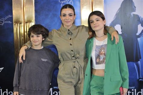 Muna Pauls, la hija de Agustina Cherri y Gastón Pauls, arrasó con su look para el estreno de Matilda