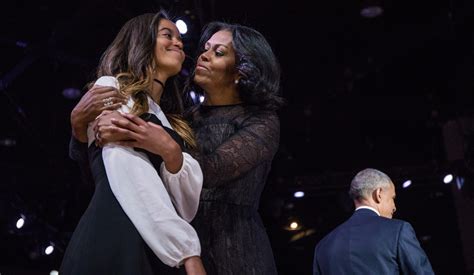 Malia Obama Gets Candid In Michelle Obamas Becoming Vanity Fair