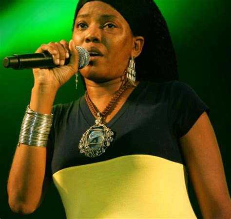 Dezarie Live Tracks LEGENDARY REGGAE