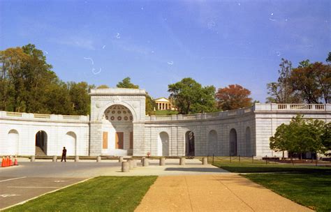 Arlington Entrance To Arlington National Cemetery Arlingto Flickr