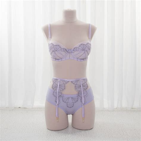 The Allure And Glamour Of Suspenders A Timeless Seduction Sunbird Lingerie