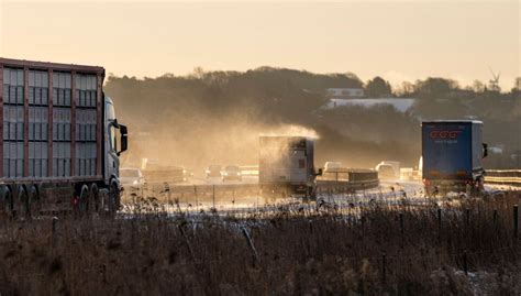 Børshuse anbefaler at købe stor dansk aktie tror den kan stige 30 pct