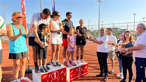 Cumhuriyetin Y L Nda Dalamanda Voleybol Ve Tenis Turnuvas