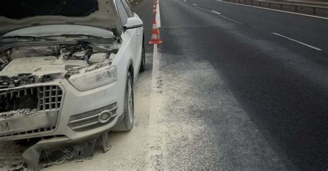 Un Autoturism A Luat Foc N Timp Ce Se Deplasa Pe Autostrada Arad