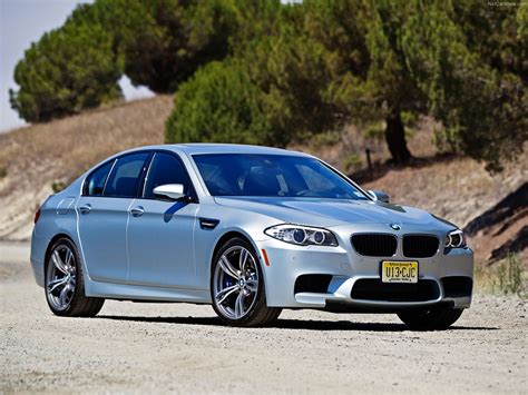 BMW M5 [US] (2013)