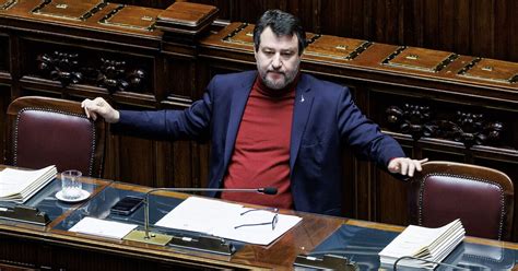 Senza Il Nome Di Salvini La Lega Guadagna Un Punto E Mezzo Lo Rivela