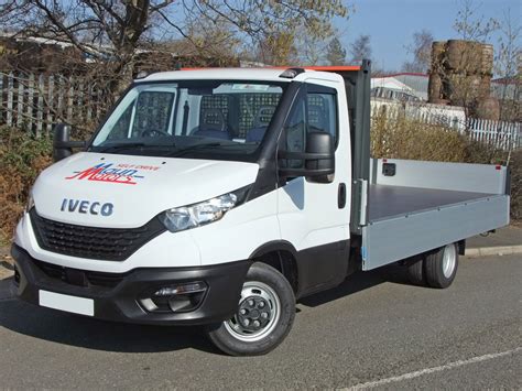 Maun Motors Self Drive Dropside Van Hire 3 5t 14ft Flatbed Pick Up