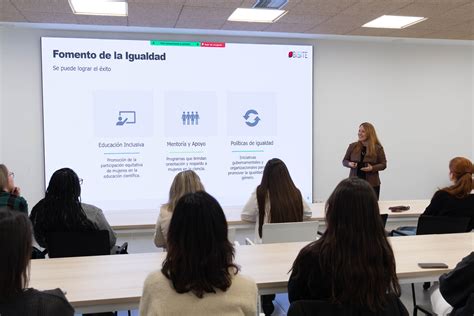 Encuentro De Mujeres En El Mbito De La Inteligencia Artificial Grupo