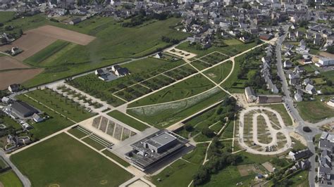 Parc du Grand Pré LANGUEUX Côtes dArmor Agence Laure Planchais