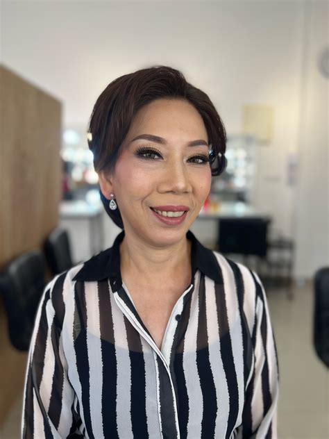 Mature Facelift Makeup By Nananeine Makeup Artist Bridestory