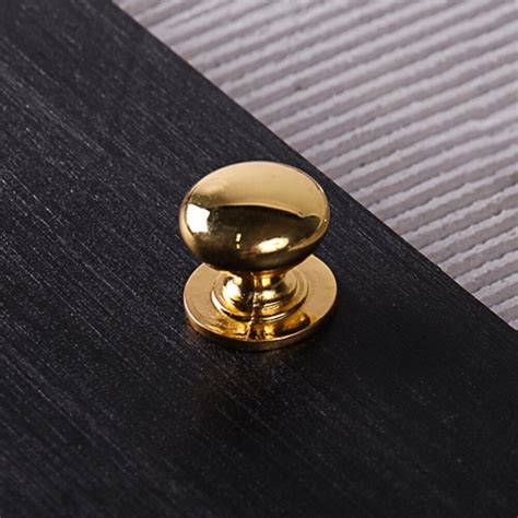 Круглые ручки на фасадах — купить по низкой цене на Яндекс Маркете