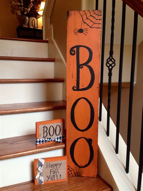 20 Wooden Outdoor Halloween Decorations The Urban Decor