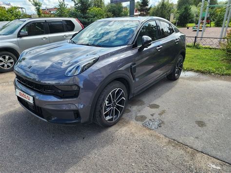 Купить б/у Lynk & Co 05 2020-2025 EM-P 1.5hyb AMT (262 л.с.) гибрид ...