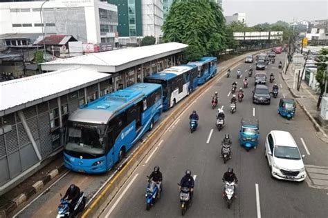 Pemerintah Provinsi DKI Jakarta Akan Lakukan Uji Coba Bus TransJakarta