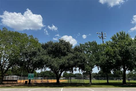 Gulfton's Bayland Park gets green light for major improvements ...