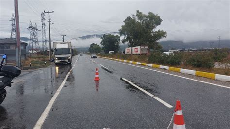 Yağışlı hava ve dikkatsizlik zincirleme kazaya neden oldu Haber Milas