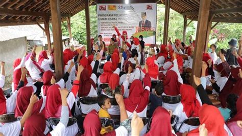 Foto Emak Emak Hingga Milenial Di Yogya Diajari Mengolah Biji Kopi