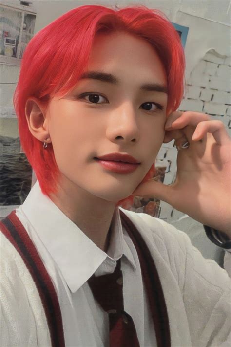 hyunjin red hair 3
