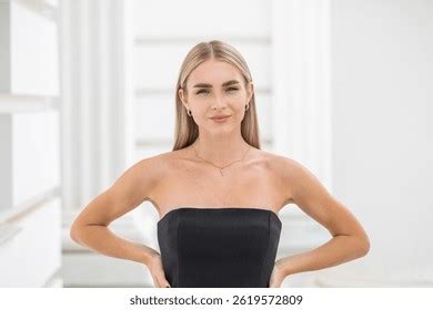 Jeune Fille Blonde R Sultats Millions Dimages Libres De Droits De Photos De Stock Et D