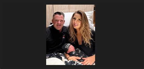 Tony Stewart And Wife Leah Pruett Announce Birth Of Son