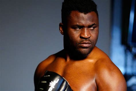 Francis Ngannou Advirti A Jake Paul Del Peligro De Enfrentarse A Pereira