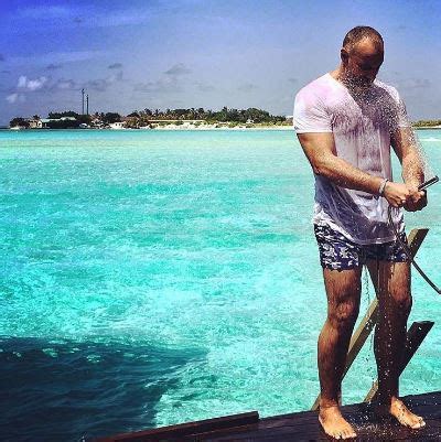 Un Gay Muy Sexy En Los Informativos