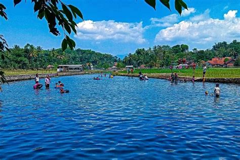 Merasakan Kesegaran Alami Di Mata Air Cikandung Tempat Wisata Sumedang