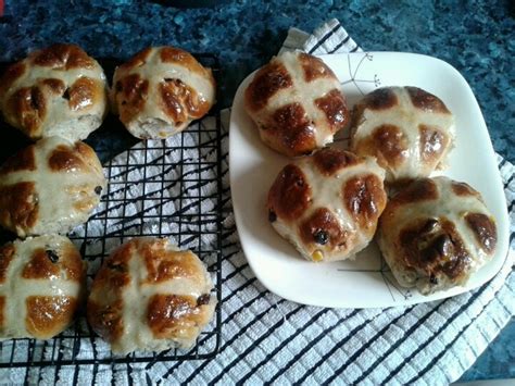 Good Friday Baking Hot Cross Buns