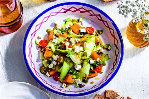 Salades De L T Comment R Ussir Des Recettes L G Res Et Rafra Chissantes