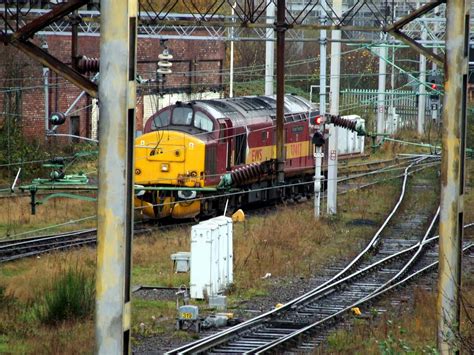 Class 37 37417 In Ews Red Enters Goods Yard At Bescot In … Flickr