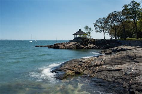 Larchmont: A Commuter-Friendly Seaside Village - North of NYC