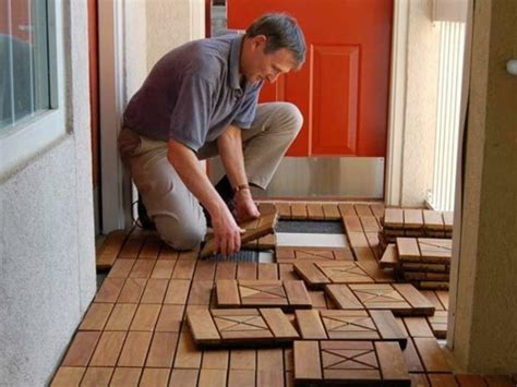 Holz Fliesen Auf Dem Balkon Verlegen Schnelle Anleitung Tipps