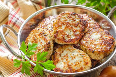 Куриные котлеты – 11 вкусных рецептов приготовления