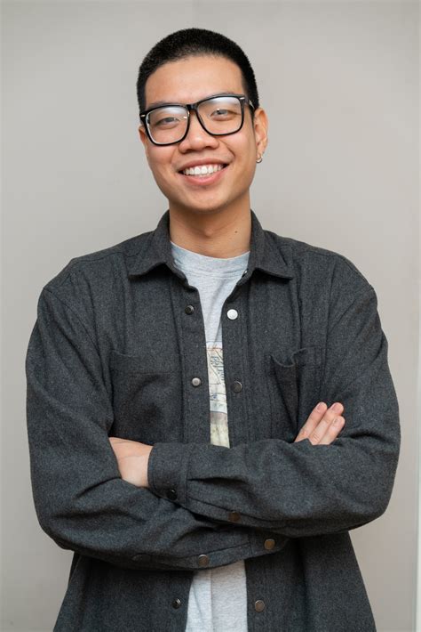 "Saigon needs more Air": Tình yêu Air Max của giới trẻ Sài Gòn | ELLE