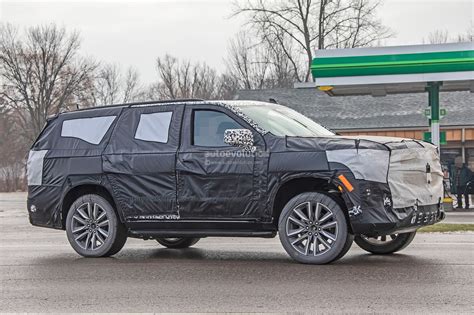 2021 Cadillac Escalade Looks Much Better Than All New Chevrolet Tahoe Suburban Autoevolution