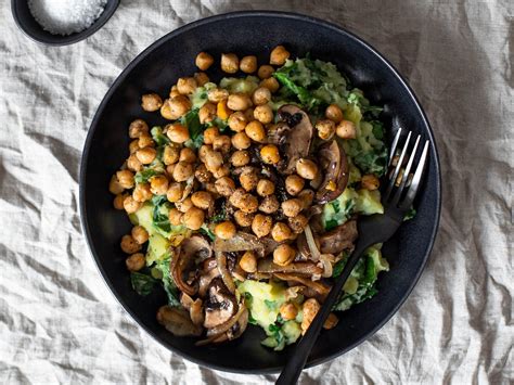 Spinach And Mashed Potatoes With Chickpeas And Mushrooms Recipe Eat Smarter Usa