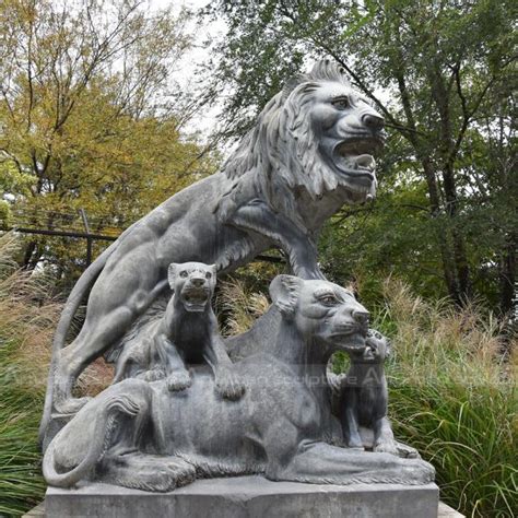 Large Lion Garden Statue