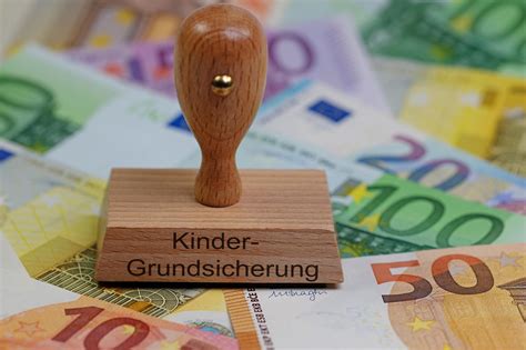 Mehr Geld für Familien Alle Infos zur Kindergrundsicherung Eltern de