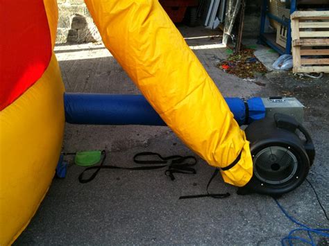 Bb 032 15x20x19ft Moonwalk Dome With Clown Red Yellow And Blue