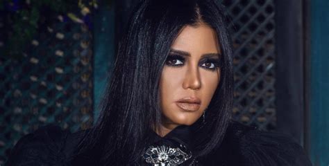 الفنانة رانيا يوسف تظهر بإطلالة جريئة في آخر جلسة تصوير لها