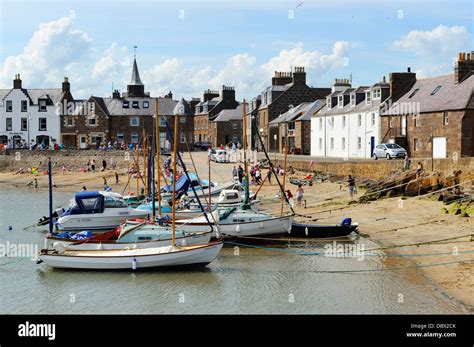 Stonehaven harbour, Aberdeenshire, Scotland Stock Photo - Alamy