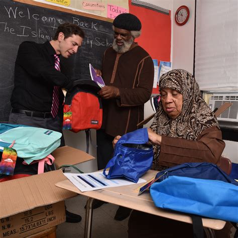 Johns Hopkins Bayview Initiative Builds Bonds in the Islamic Community