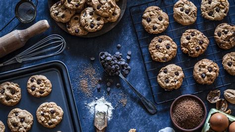 Cookie-shaping hack for turning oval cookies into 'perfect round ...