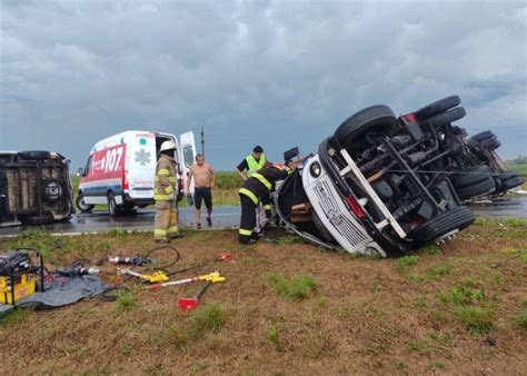 Accidente Vial Entre Dos Camiones Y Una Trafic A La Altura De Monje