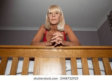 5 1 Tausend Mature Older Woman Sexy Lizenzfreie Bilder Stockfotos Und Aufnahmen Shutterstock