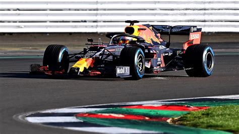 F Red Bull Apresenta O Rb Carro O Qual Verstappen Busca